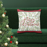 Almofada Clássico Holly Verde e Berries Feliz Natal<br><div class="desc">As groselhas de aquarela e as bagas com faixas verdes e bordas vermelhas no topo e no fundo destas travesseiros de Natal e MERRY CHRISTMAS são divertidas para as festas. A cor de fundo e a mensagem podem ser alteradas. CORRESPONDENDO a itens na nossa loja.</div>