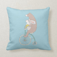Coelhinho Whimsical e Urso Andando de bicicleta