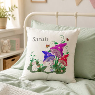 Almofada Coelhos da Páscoa & Cogumelos Coloridos Personaliz