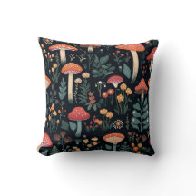 Cogumelos e Folhagem em Fundo Negro