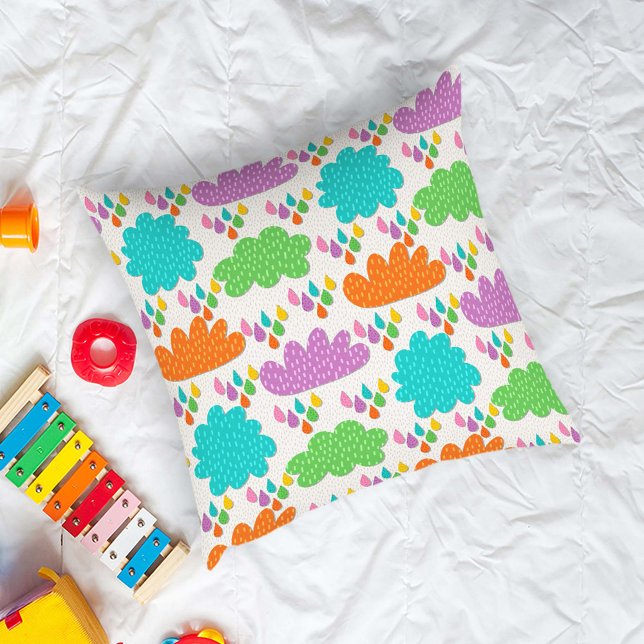 Almofada Colorful Clouds and Raindrops (Criador carregado)