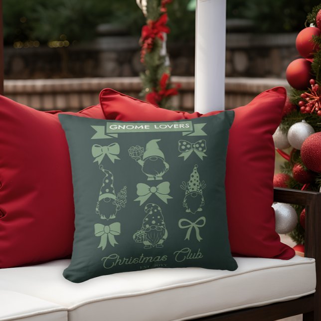 Almofada Coquette Gnome Lovers Christmas Club -Sage | Verde (Coquette Gnome Lovers Christmas Club Sage | Dk Green Throw Pillow)