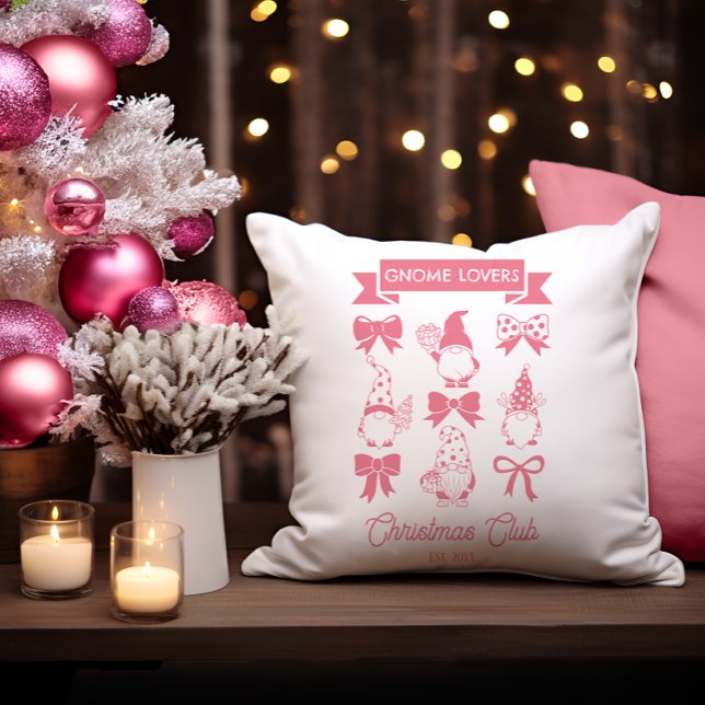 Almofada Coquette Gnomo Lovers Clube de Natal - Rosa | Bran (Coquette Gnome Lovers Christmas Club Pink White Throw Pillow)