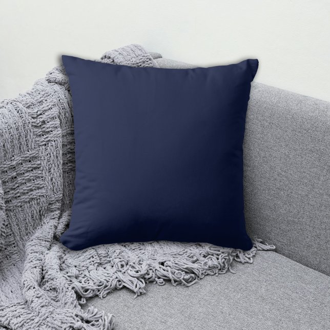 Almofada Cor Azul Escuro Sólido Elegante (Elegant Simple Solid Dark Blue Color Throw Pillow #zazzlemade #soliddarkpillow)
