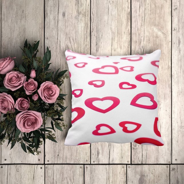 Almofada Corações modernos de Namorados vermelho e branco (Criador carregado)