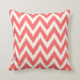 Almofada Coral Ikat Chevron
