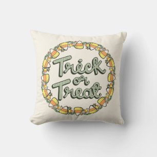Almofada Coroa de Candy Corn “Trick Or Treat” Decorativa