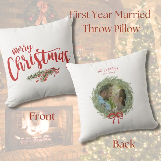 Almofada Coroa de Natal de pinheiro para recém-casados (First Christmas Married Photo Throw Pillow
)