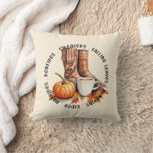 Almofada Cozy Fall Vibes - Boots, Pumpkin Spice, Bonfire