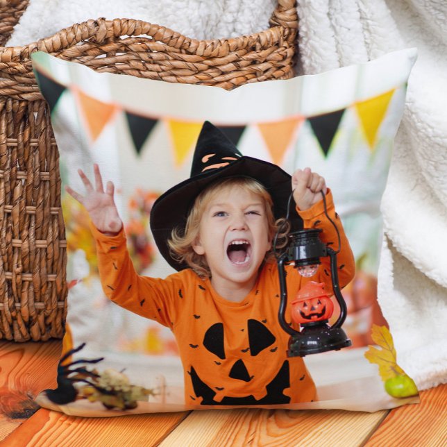 Almofada Crie o seu filho do Dia das Bruxas 2 Fotografias (2-photo Halloween Pillow for parents, grandparents, aunts, uncles...)