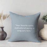Almofada Crie sua própria cotação motivacional<br><div class="desc">Crie seu próprio travesseiro decorativo de cotação personalizado. Apresenta tipografia minimalista da máquina de escrever.</div>