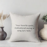 Almofada Crie sua própria cotação motivacional<br><div class="desc">Crie seu próprio travesseiro decorativo de cotação personalizado. Apresenta tipografia minimalista da máquina de escrever.</div>