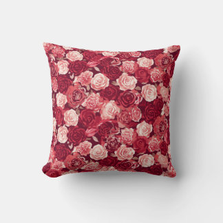 Almofada Crimson & Blush Seamless Rose Pattern