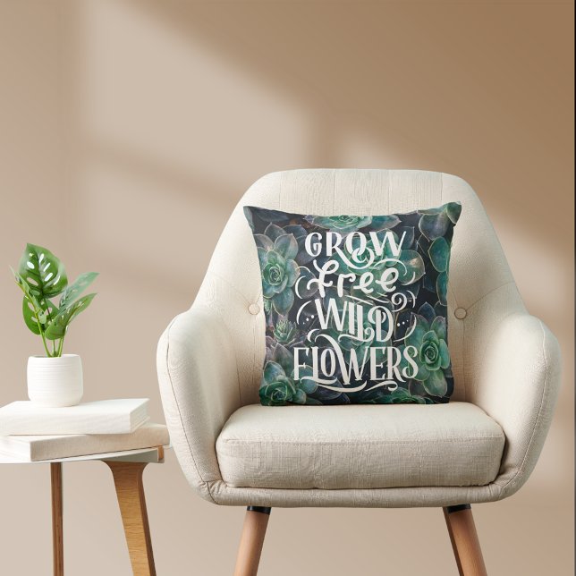Almofada Cultivar Flores Selvagens Livres Boho Cactus (Grow Free Wild Flowers Boho Quote Cactus Throw Pillow)