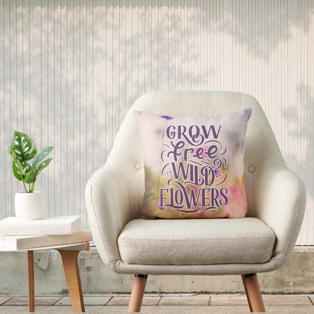 Almofada Cultivar Flores Selvagens Livres Cota Botânica (Grow Free Wild Flowers Boho Botanical Quote Throw Pillow)
