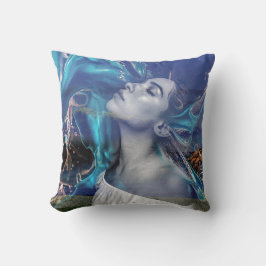 Almofada Cushion com uma mulher numa cena de sonho