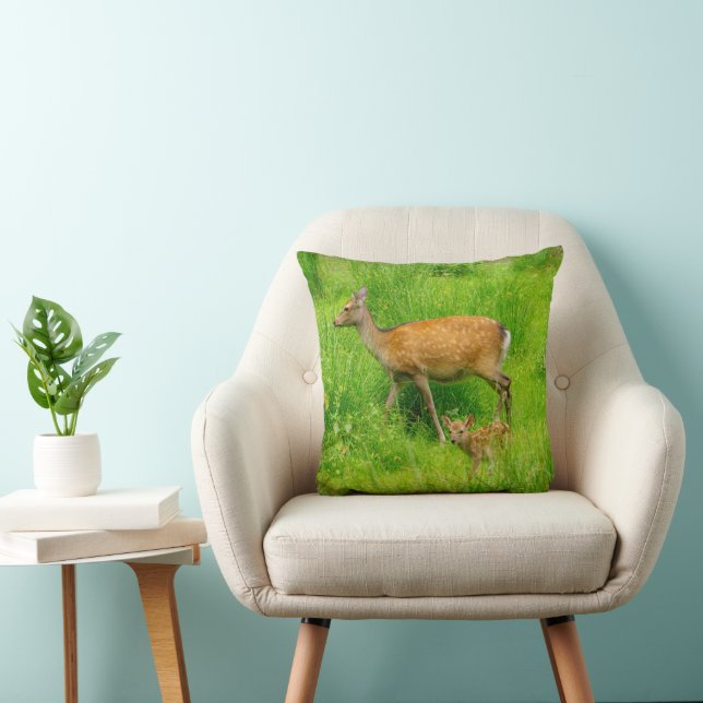 Almofada Cute fallow deer with young (Cadeira)