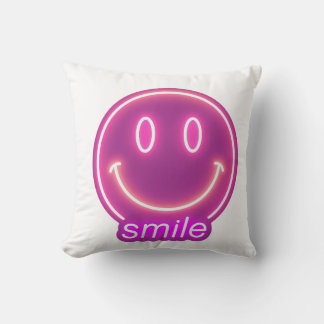 Almofada Cute Smiling Face Pillow – Cheerful Home Decor”