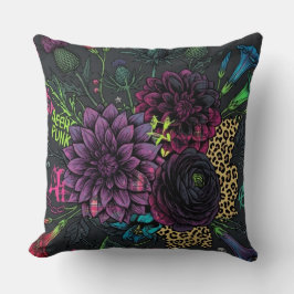 Almofada Cyberpunk Dark Floral Throw Pillow - Edgy 