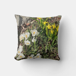 Almofada Daffodils & Crocus Cushion