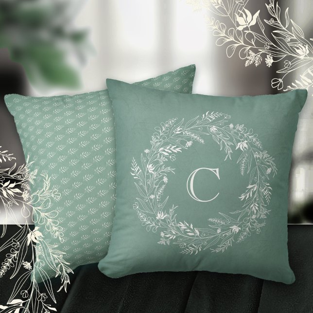 Almofada Dainty green leafy circle letter C (Criador carregado)