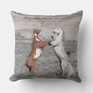 ALMOFADA DANCE OF THE STALLIONS PATIO PILLOW