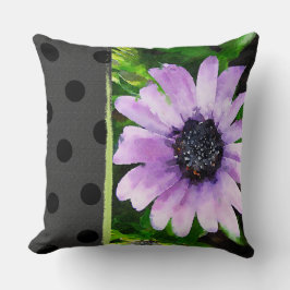 Almofada de sotaque de margarida roxa