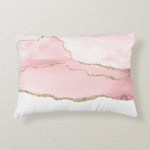Almofada Decorativa Agite de Blush Rosa com Elegante de Fita Dourada