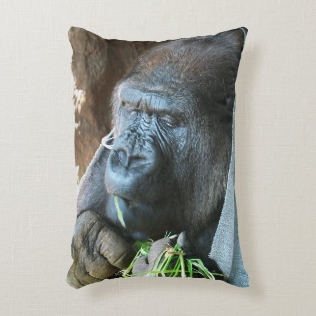 Almofada Decorativa Ape hood ~ Japonês Gorilla Eating (Frente(Vertical))