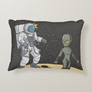 Almofada Decorativa Astronauta e alienígena