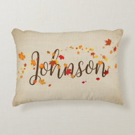 Almofada Decorativa Autumn Leaves em Burlap com Sobrenome