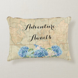 Almofada Decorativa Aventura Espera Mapa Mundial Vintage Hortênsias Az