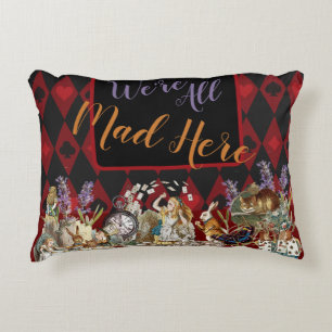 Almofada Decorativa Aventuras de Alice com o Gato Cheshire Louco de Wo