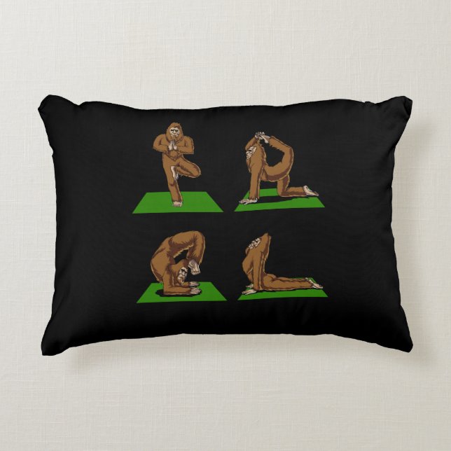 Almofada Decorativa Bigfoot Zen Yoga Possui Fantasia Encantada (Frente)