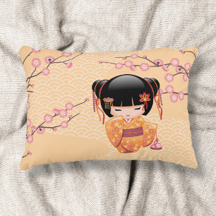 Almofada Decorativa Boneca de Ume Kokeshi - menina de gueixa japonesa