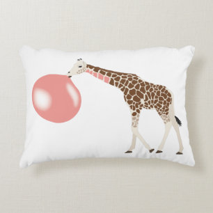 Almofada Decorativa Bubble Gum Giraffe Soprando Bolha