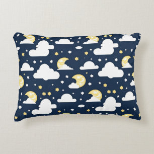 Almofada Decorativa Céu Noturno com Estrelas, Lua e Nuvens