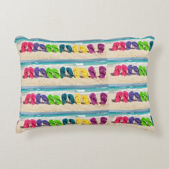 ALMOFADA DECORATIVA **CHINELOS GALORE** E "AMARELO" DE VOLTA (Frente)