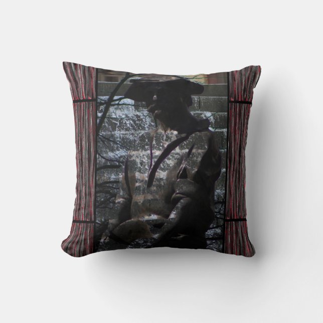 Almofada Decorativa Cinza Preta Vermelha para Sofá (Frente)
