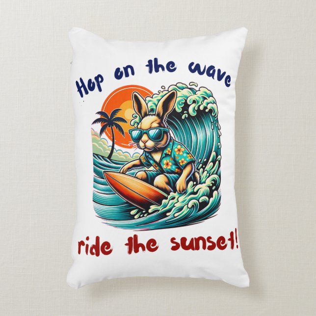 Almofada Decorativa Coelhinho surfando com óculos escuros sob ondas so (Frente(Vertical))