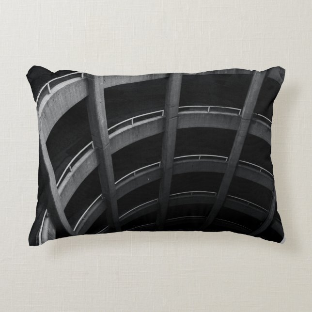 ALMOFADA DECORATIVA COLUNAS CONCRETAS DE CINZAS (Frente)