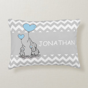 Almofada Decorativa Coração do elefante do MENINO AZUL de branco