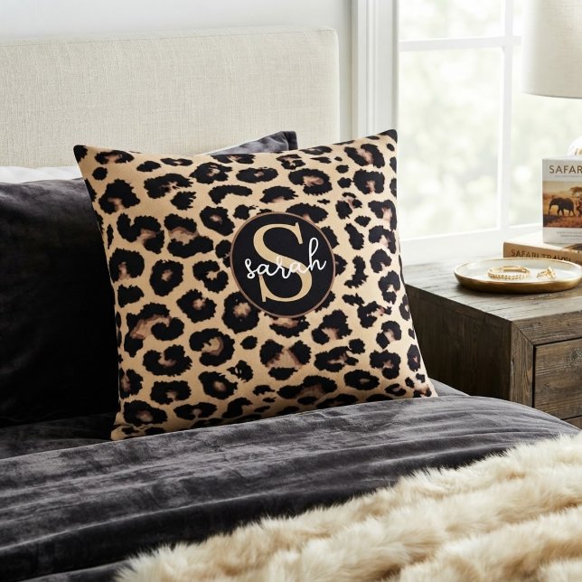 Almofada Decorativa Custom Monogram Initial & Name Chic Leopard Print  (Criador carregado)