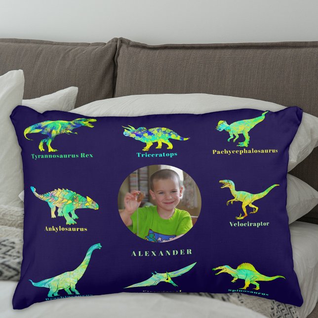 Almofada Decorativa Dinossauro de Fotografias de Meninos Personalizado (Dinosaur boys personalized name and photo navy blue and green pillow with dino names)