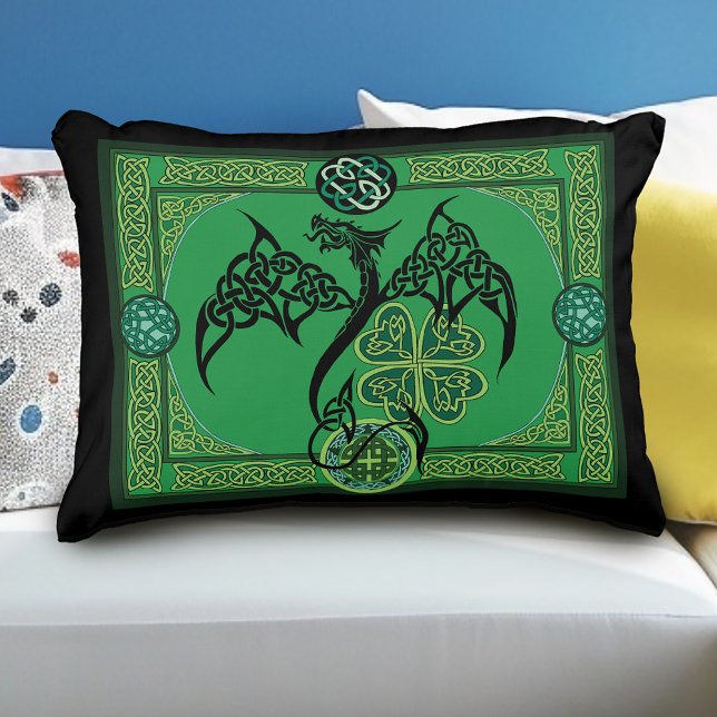 Almofada Decorativa Dragão Verde Irlandês Celta (Criador carregado)