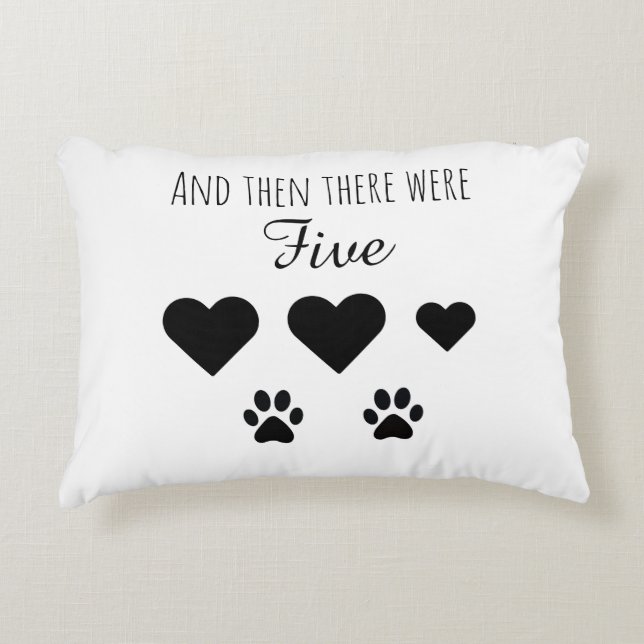 Almofada Decorativa E então havia cinco (Frente)