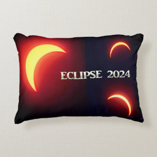 Almofada Decorativa Eclipse 2024