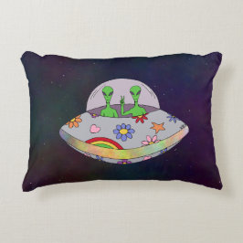 Almofada Decorativa Eles vêm em Peace UFO