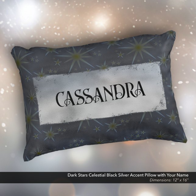 Almofada Decorativa Escuros Negras Celestiais Nome Prata Preto Celesti (Dark Stars Celestial Black and Silver Accent Pillow Personalized with Your Name.)