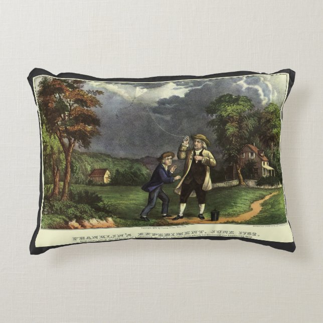 Almofada Decorativa Experiência de Benjamin Franklin com Pipa e Relâmp (Frente)